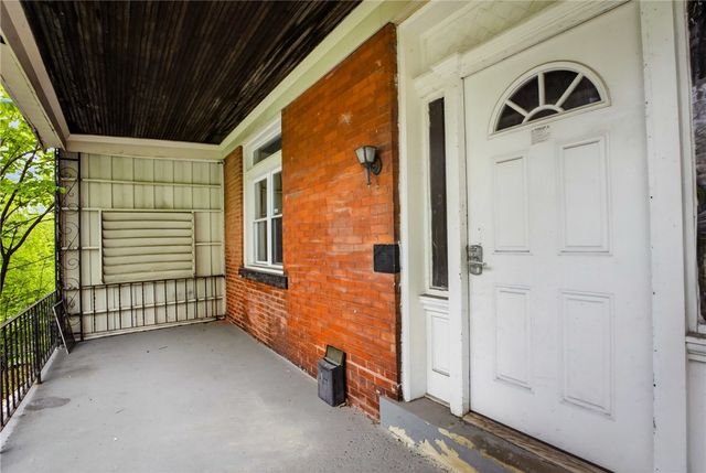 5404 Black St, Garfield, PA 15206