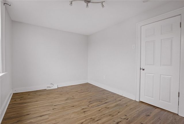 5404 Black St, Garfield, PA 15206