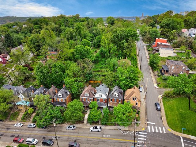 5404 Black St, Garfield, PA 15206