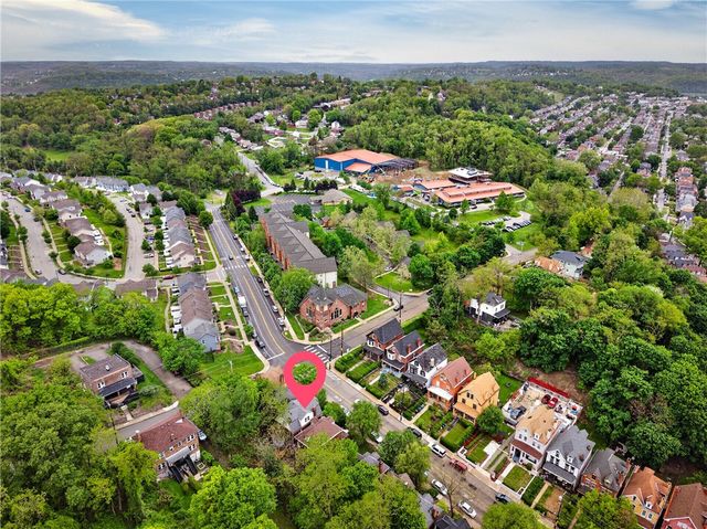 5404 Black St, Garfield, PA 15206