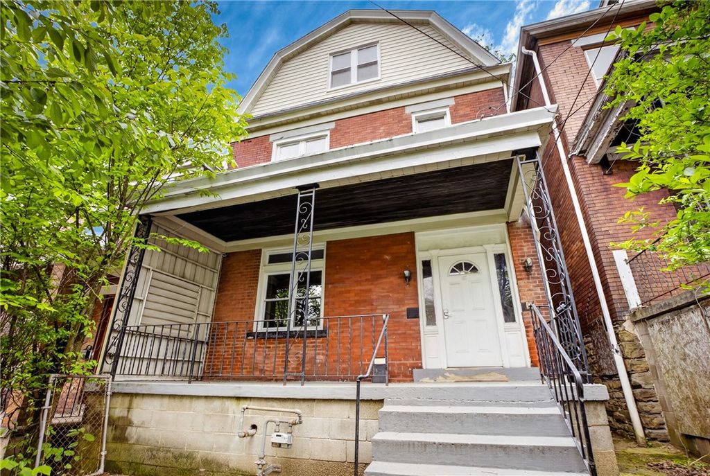 5404 Black St, Garfield, PA 15206