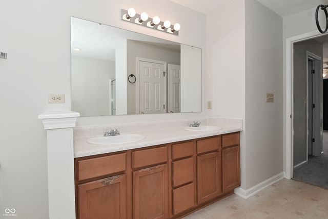11628 Stoeppelwerth Drive, Indianapolis, IN 46229