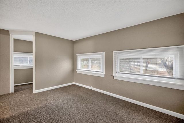 1212 N Spring Street, Independence, MO 64050