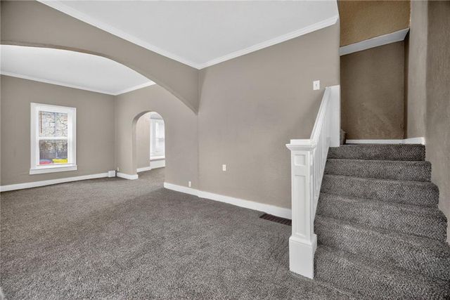 1212 N Spring Street, Independence, MO 64050