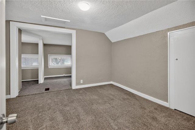 1212 N Spring Street, Independence, MO 64050