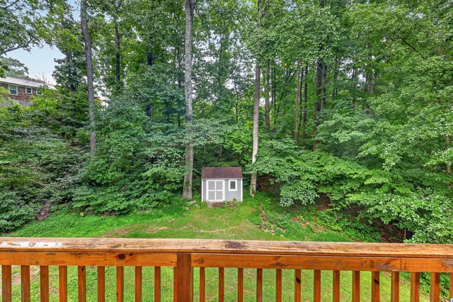 1011 Valley Ln, White House, TN 37188