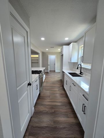 526 Doral Place, Garland, TX 75043