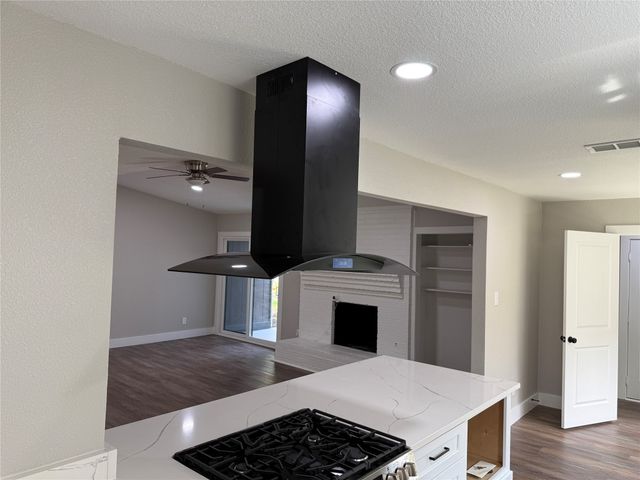 526 Doral Place, Garland, TX 75043