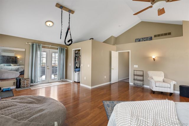 415 Leon Road, Walled Lake, MI 48390