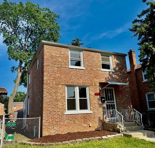 2003 S 24th Avenue, Broadview, IL 60155