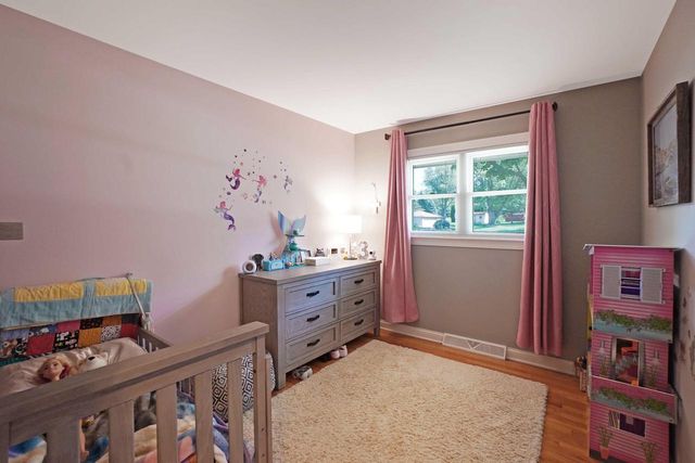 4685 N 150th STREET, Brookfield, WI 53005