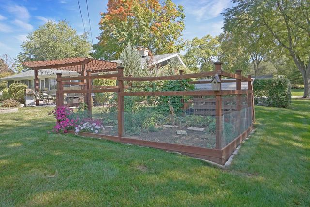 4685 N 150th STREET, Brookfield, WI 53005