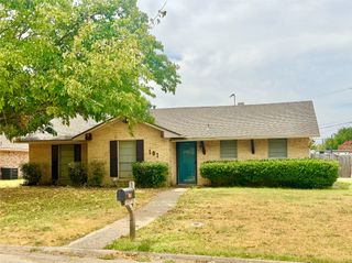 101 Diane Drive, Sanger, TX 76266