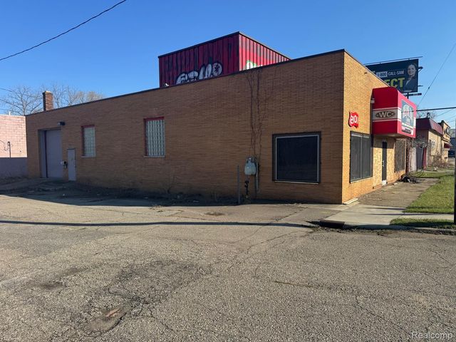 2117 S Saginaw Street, Flint, MI 48503