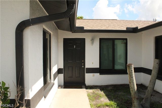 1811 SE 15th PL 1, Cape Coral, FL 33990