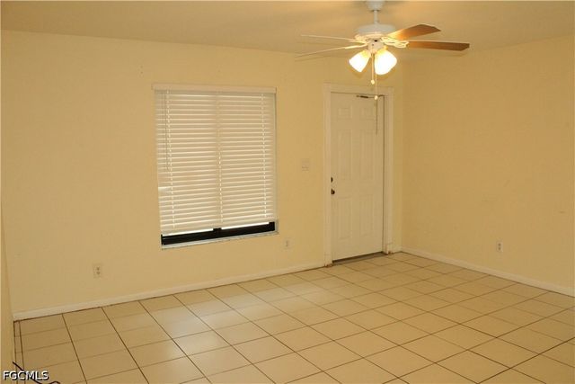 1811 SE 15th PL 1, Cape Coral, FL 33990