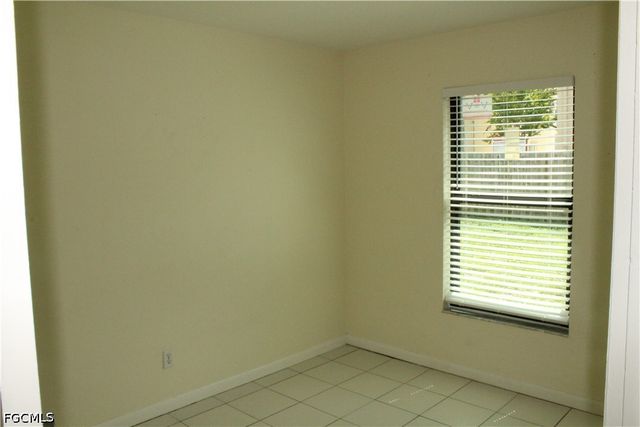 1811 SE 15th PL 1, Cape Coral, FL 33990