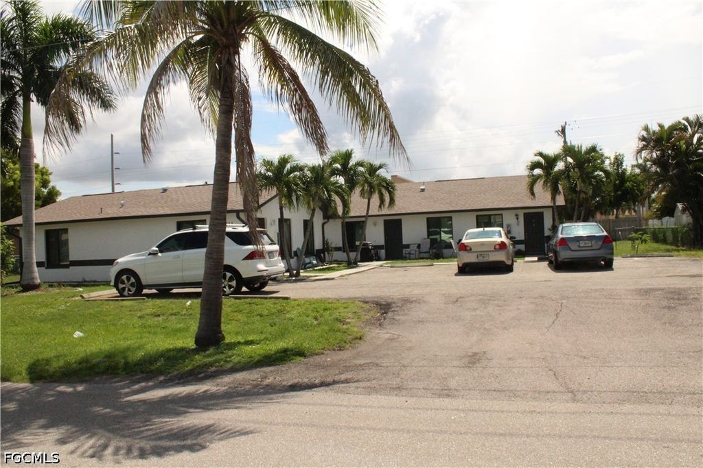 1811 SE 15th PL 1, Cape Coral, FL 33990