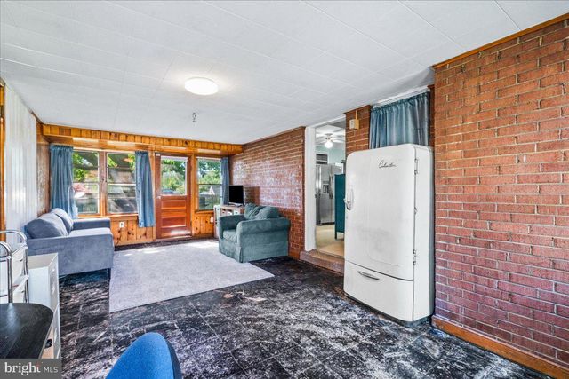 17625 YORK RD, Hagerstown, MD 21740