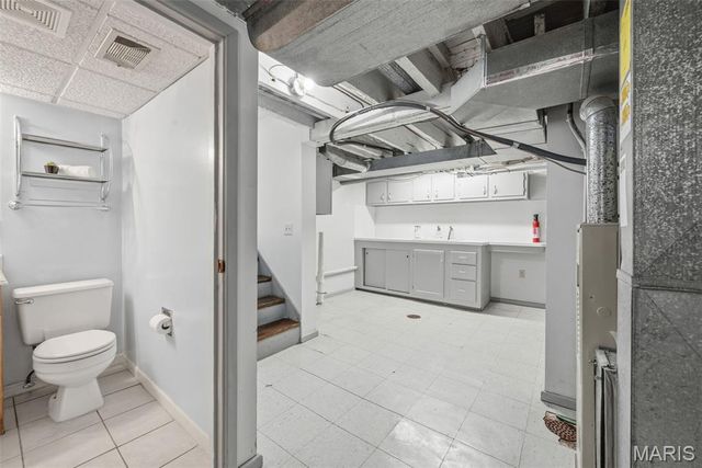 3539 Summit Avenue, St Louis, MO 63129