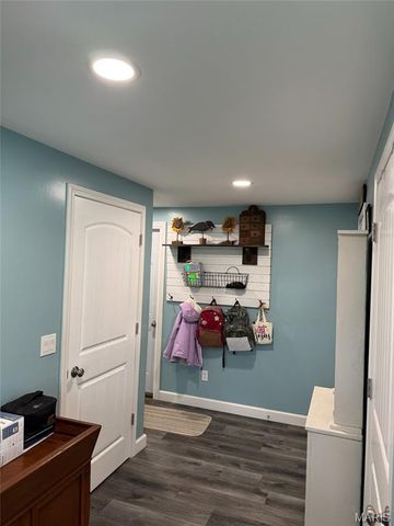 729 W Court Street, Kahoka, MO 63445