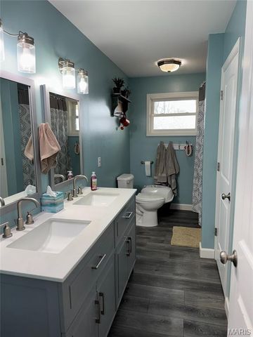 729 W Court Street, Kahoka, MO 63445