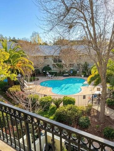 20 Willow Road 26, Menlo Park, CA 94025