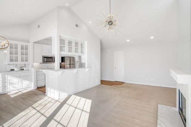 20 Willow Road 26, Menlo Park, CA 94025