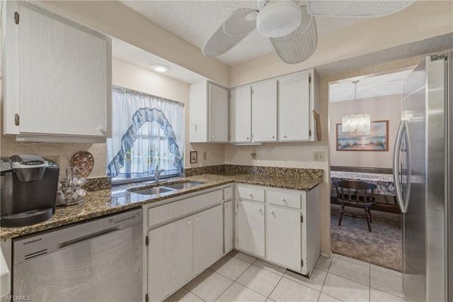 908 SE 21st TER, Cape Coral, FL 33990