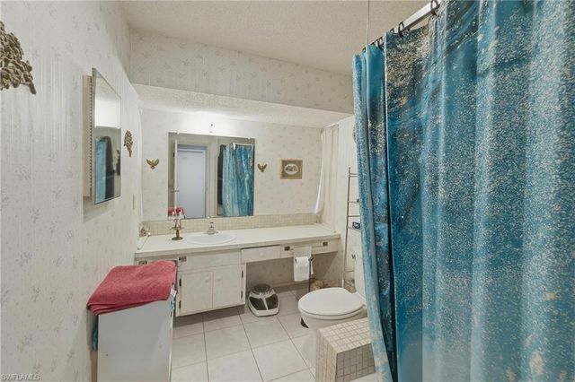 908 SE 21st TER, Cape Coral, FL 33990