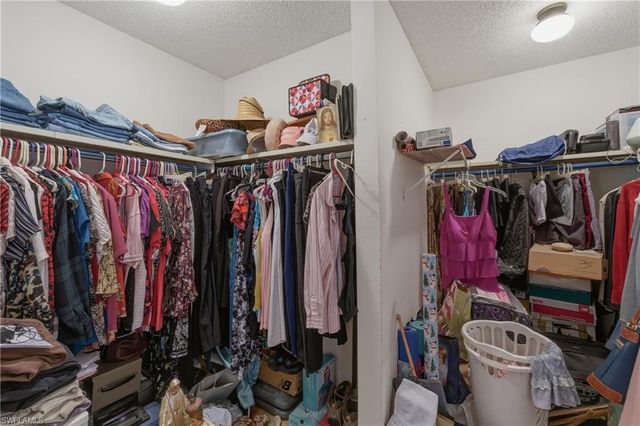 908 SE 21st TER, Cape Coral, FL 33990