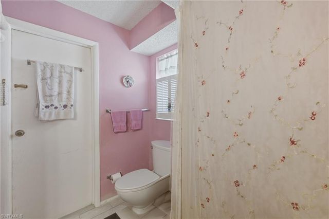 908 SE 21st TER, Cape Coral, FL 33990