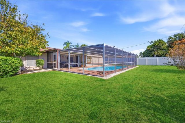 908 SE 21st TER, Cape Coral, FL 33990