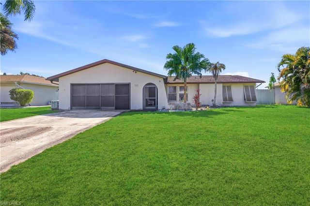908 SE 21st TER, Cape Coral, FL 33990