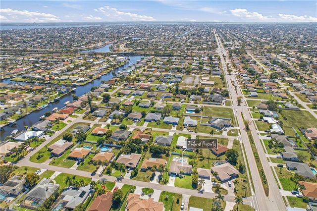 908 SE 21st TER, Cape Coral, FL 33990