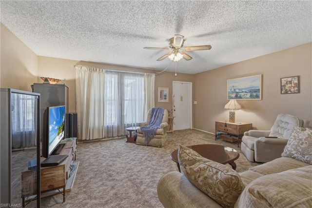 908 SE 21st TER, Cape Coral, FL 33990