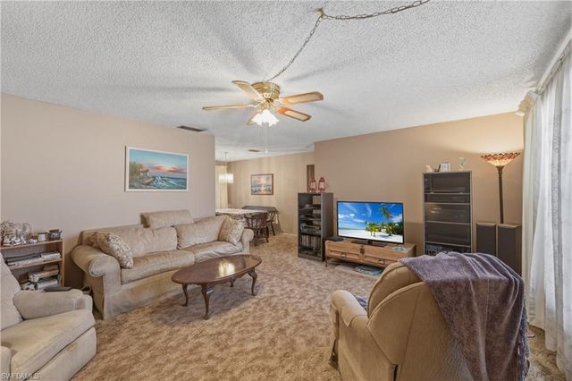 908 SE 21st TER, Cape Coral, FL 33990