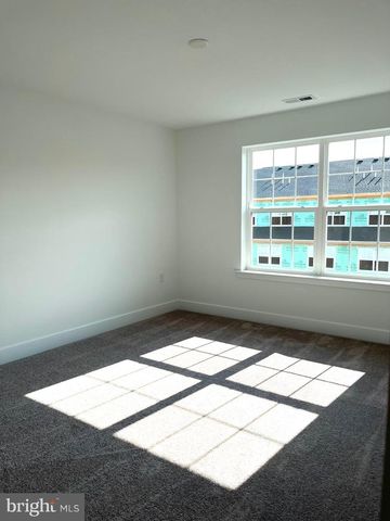 119 STOUTSBURG BLVD, Pennington, NJ 08534