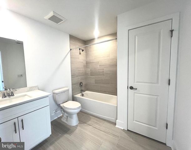119 STOUTSBURG BLVD, Pennington, NJ 08534
