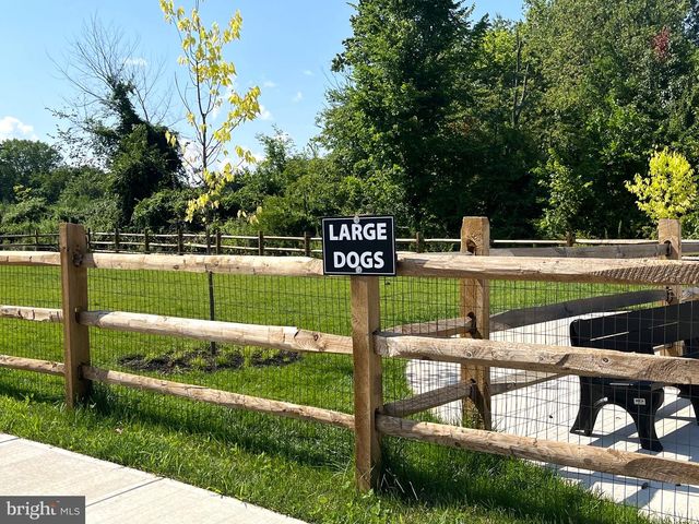 119 STOUTSBURG BLVD, Pennington, NJ 08534