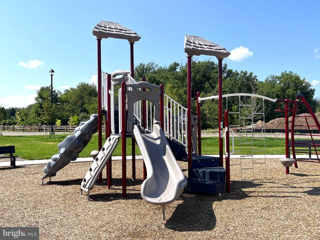119 STOUTSBURG BLVD, Pennington, NJ 08534