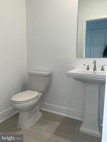 119 STOUTSBURG BLVD, Pennington, NJ 08534