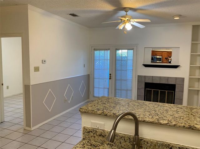 3111 Tom Green ST 101, Austin, TX 78705