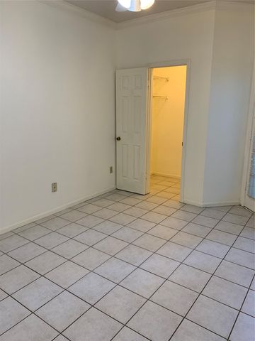 3111 Tom Green ST 101, Austin, TX 78705