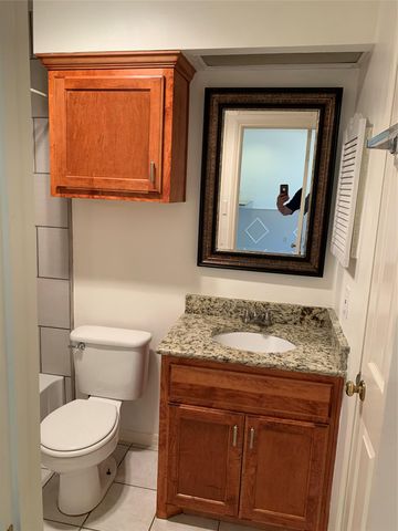 3111 Tom Green ST 101, Austin, TX 78705