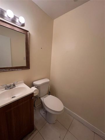 2750 N 34th Ave 9D, Hollywood, FL 33021