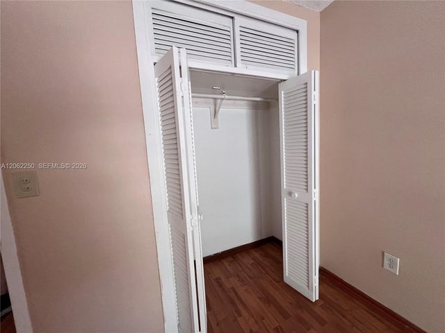 2750 N 34th Ave 9D, Hollywood, FL 33021
