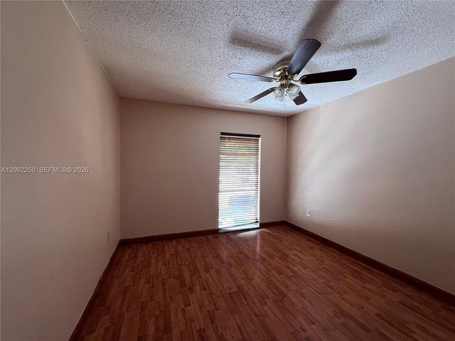 2750 N 34th Ave 9D, Hollywood, FL 33021