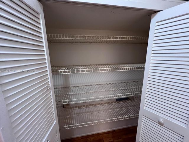 2750 N 34th Ave 9D, Hollywood, FL 33021