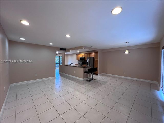 2750 N 34th Ave 9D, Hollywood, FL 33021